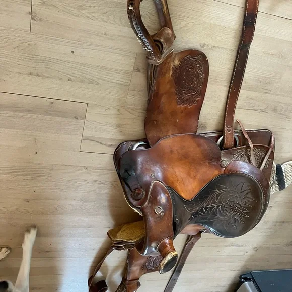 Beeswax Leather Conditioner Bring Life back into your bags - Picture 4 of 10